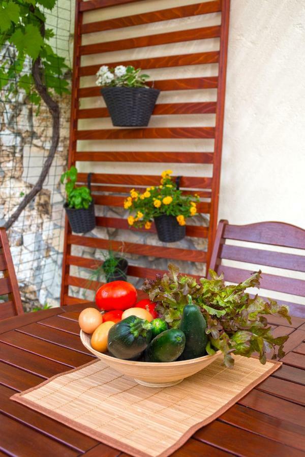 Mediterranean Terrace Apartment With Bikes & Sup 스크라딘 외부 사진