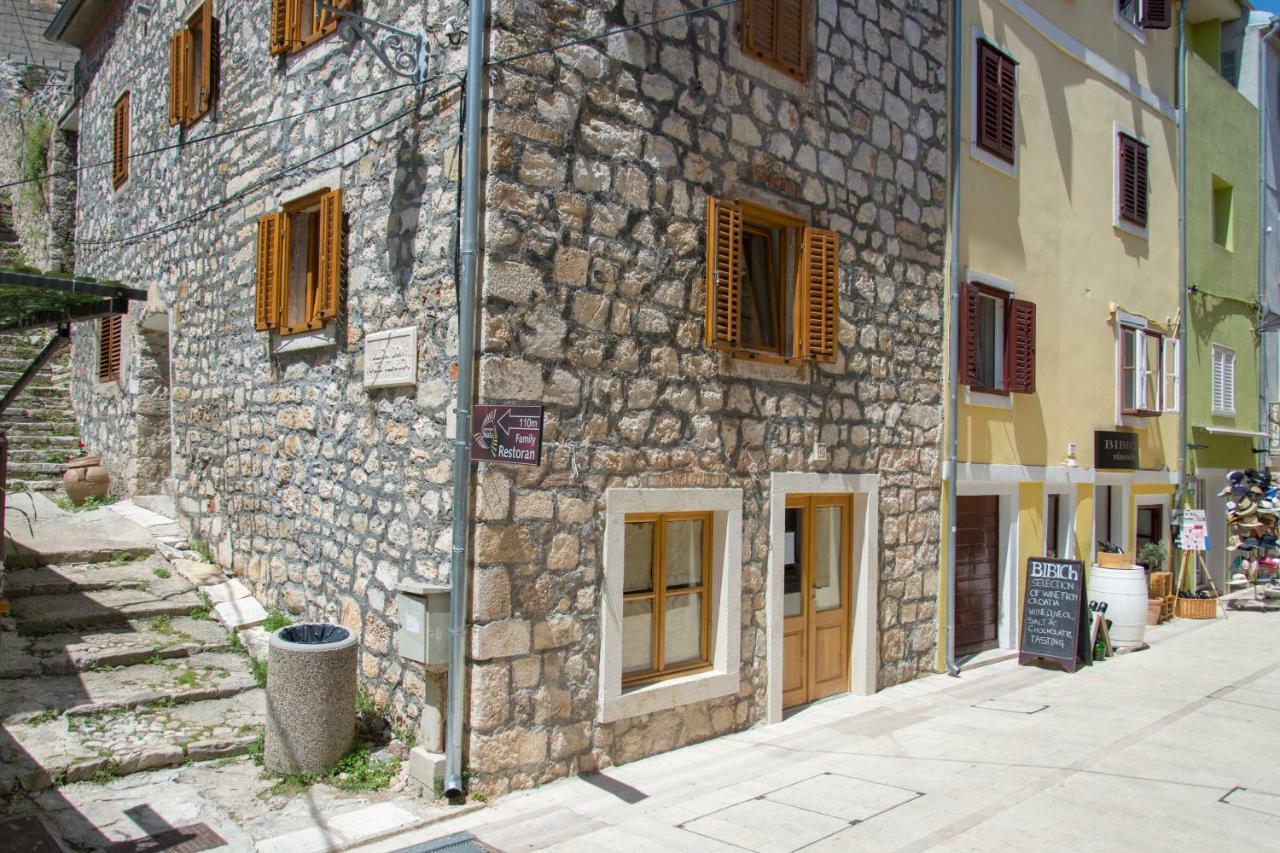 Mediterranean Terrace Apartment With Bikes & Sup 스크라딘 외부 사진